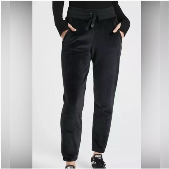 Athleta Cozy Karma Joggers, Black, Small - Picture 3 of 10